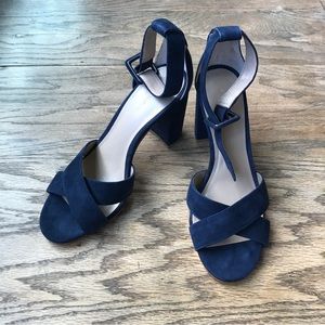 NWT Ann Taylor Gigi Suede Block Heel Sandal in True Navy Size 5.5